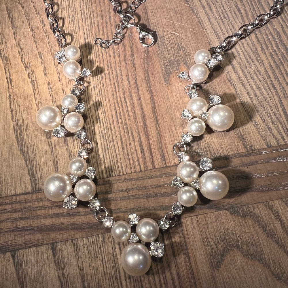 Unique Vintage Faux Silver and Faux Pearl Necklace